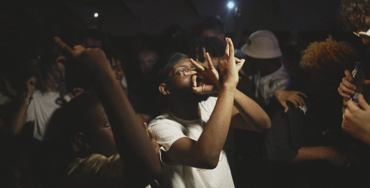 MOFO 3000 : 6NUEVE & MORE