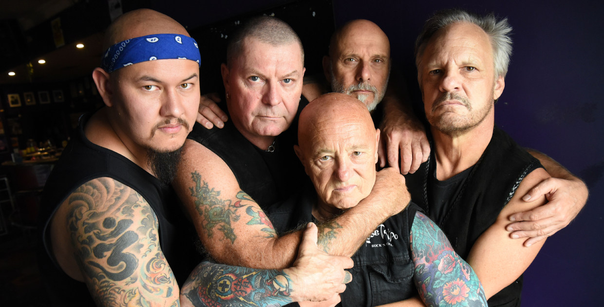 REPORTÉ · ROSE TATTOO