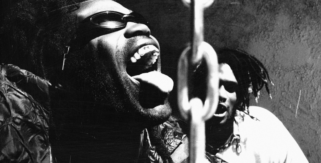 HO99O9 + TRAIN FANTOME